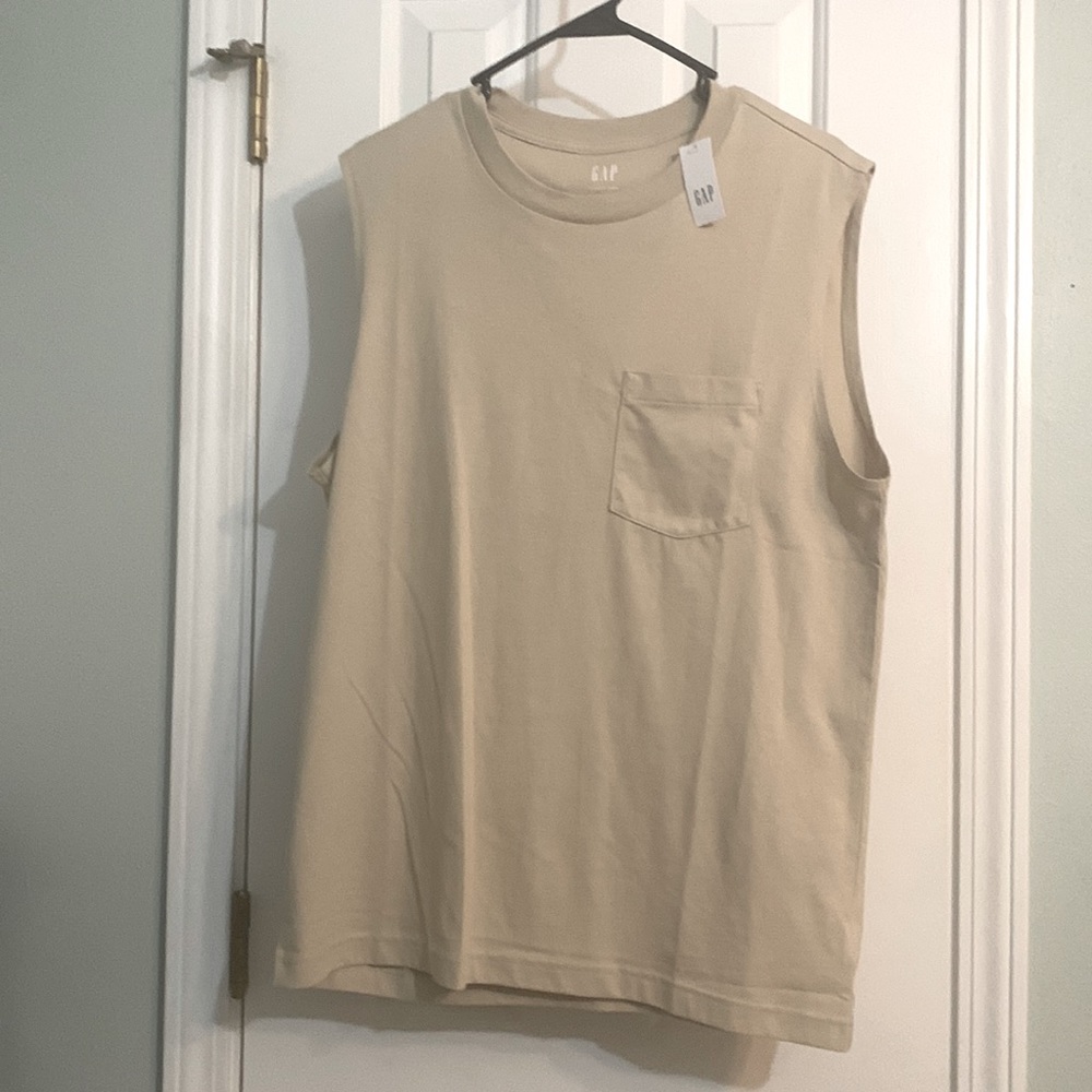 Gap Pocket Tank NWT